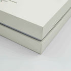 300 گرم جعبه هدیه لوکس سفید 30 سانتی متر x 30 سانتی متر MDF جعبه بسته بندی مراقبت شخصی مراقبت از پوست MDF با روبان