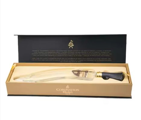 بسته بندی هدیه با جعبه های مقوایی شراب آسان شد